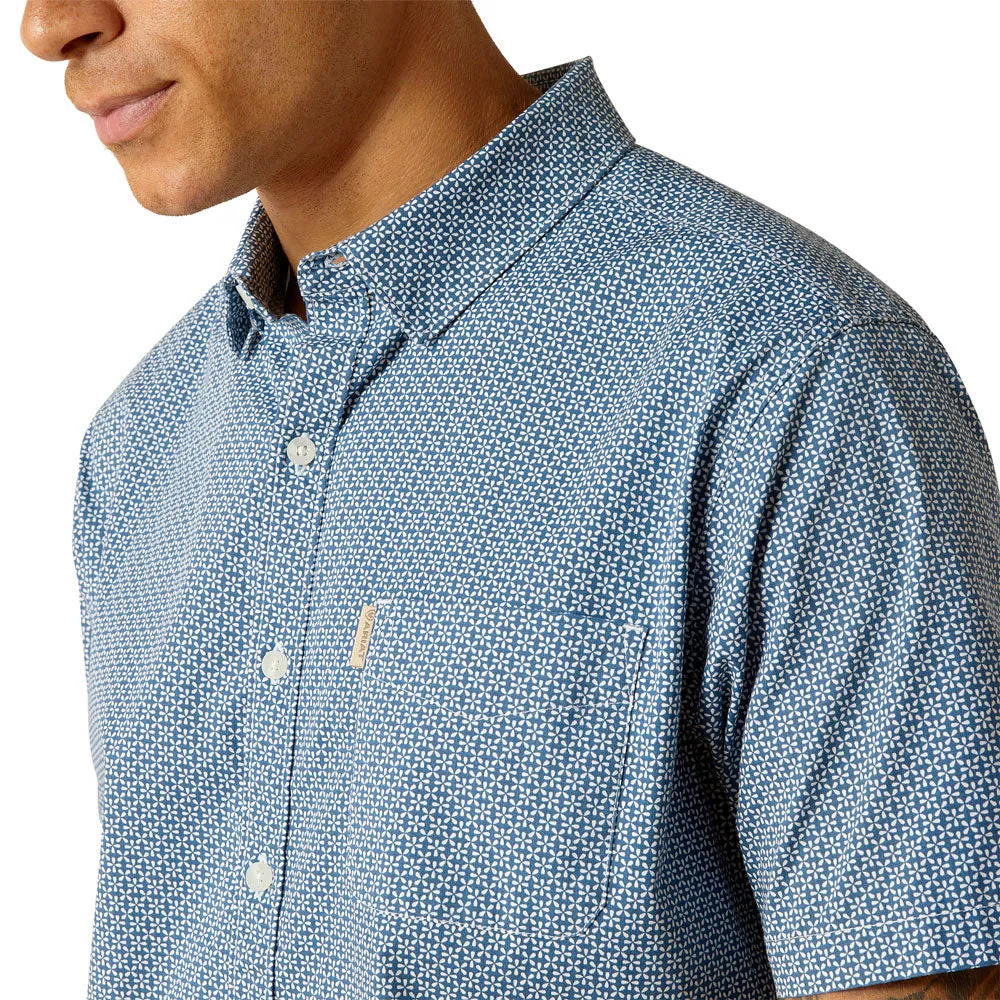 10048628 Ariat Men's Miller Stretch Modern Fit Short Sleeve Buttondown Shirt - Blue Ridge